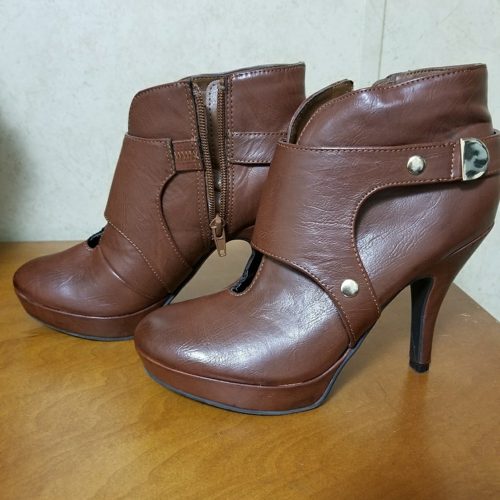 Brown Leather Heels